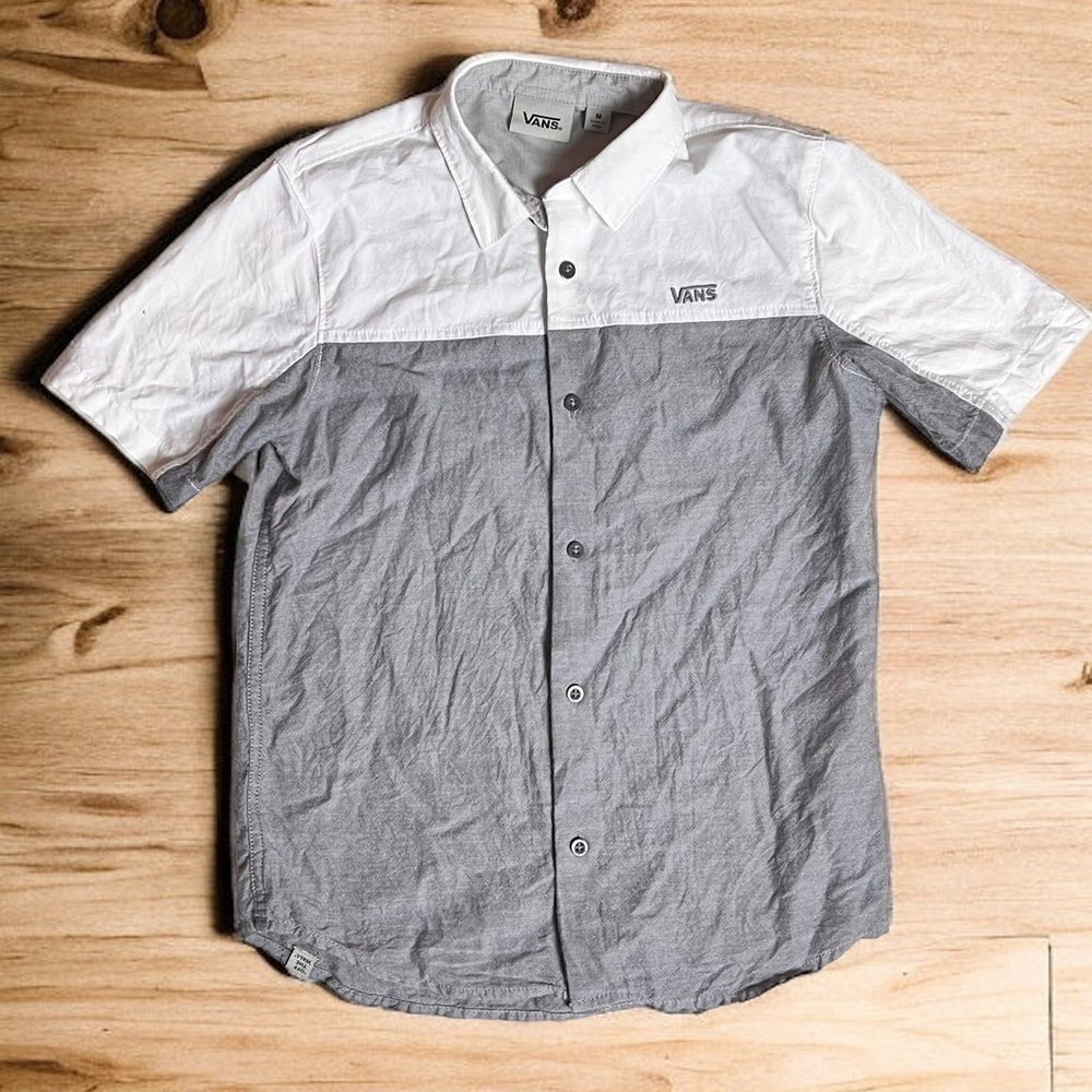 VANS youth button down shirt size M white and gray